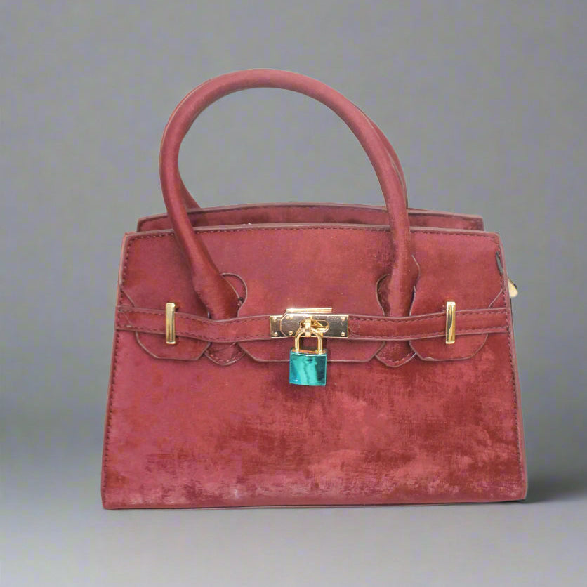Aimeigao Burgundy Handbag & Heel Set