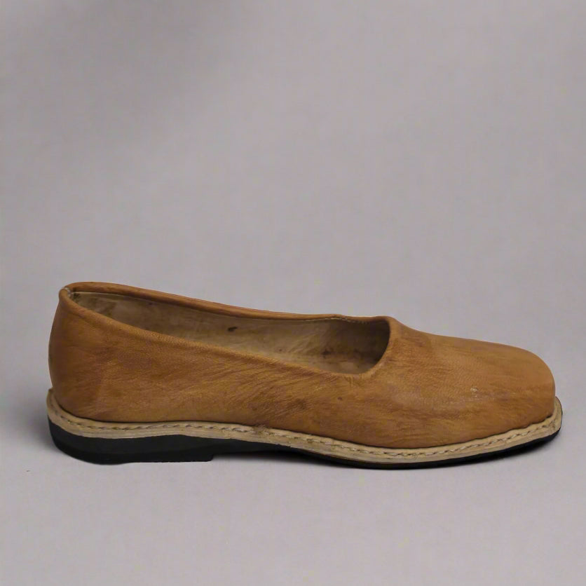 Classic Tan Marbuk – Smooth Leather Style