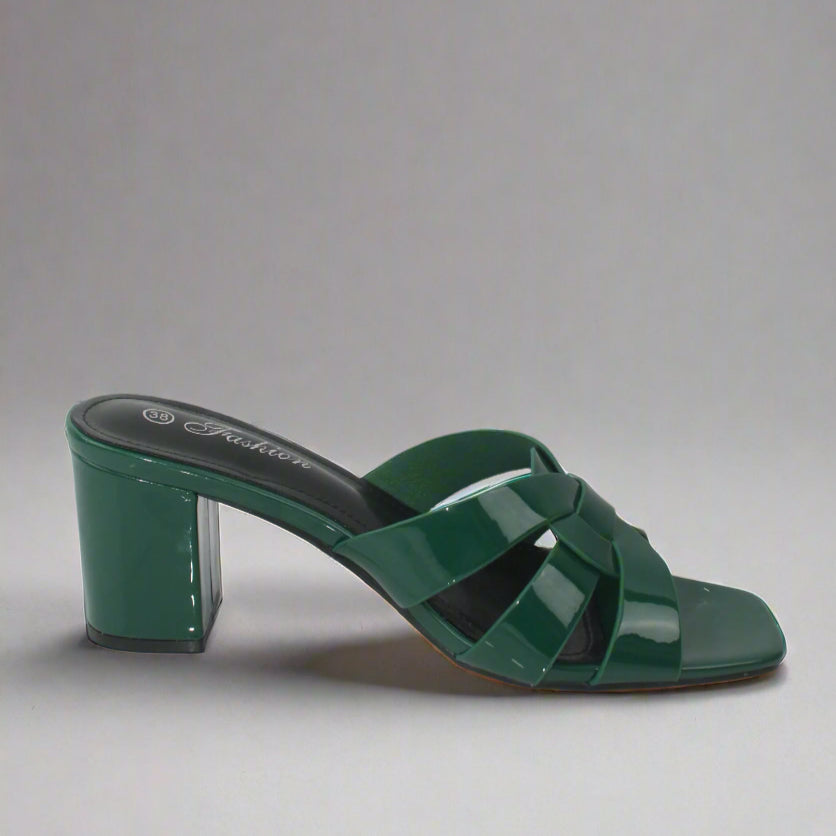 Emerald Gloss Heel & Clutch Set