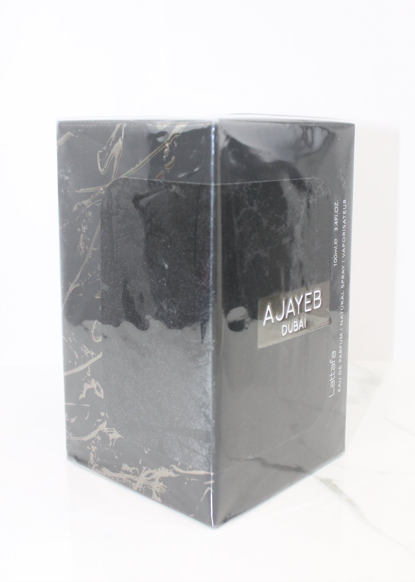Lattafa Ajayeb Dubai – Eau de Parfum 100ml / 3.4 fl oz