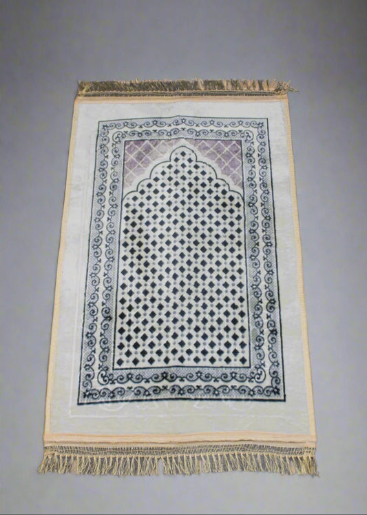 Classic Arch Velvet Prayer Rug – Black & Cream