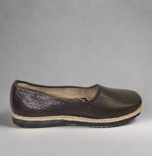 Dark Brown Marbuk – Textured Leather Look
