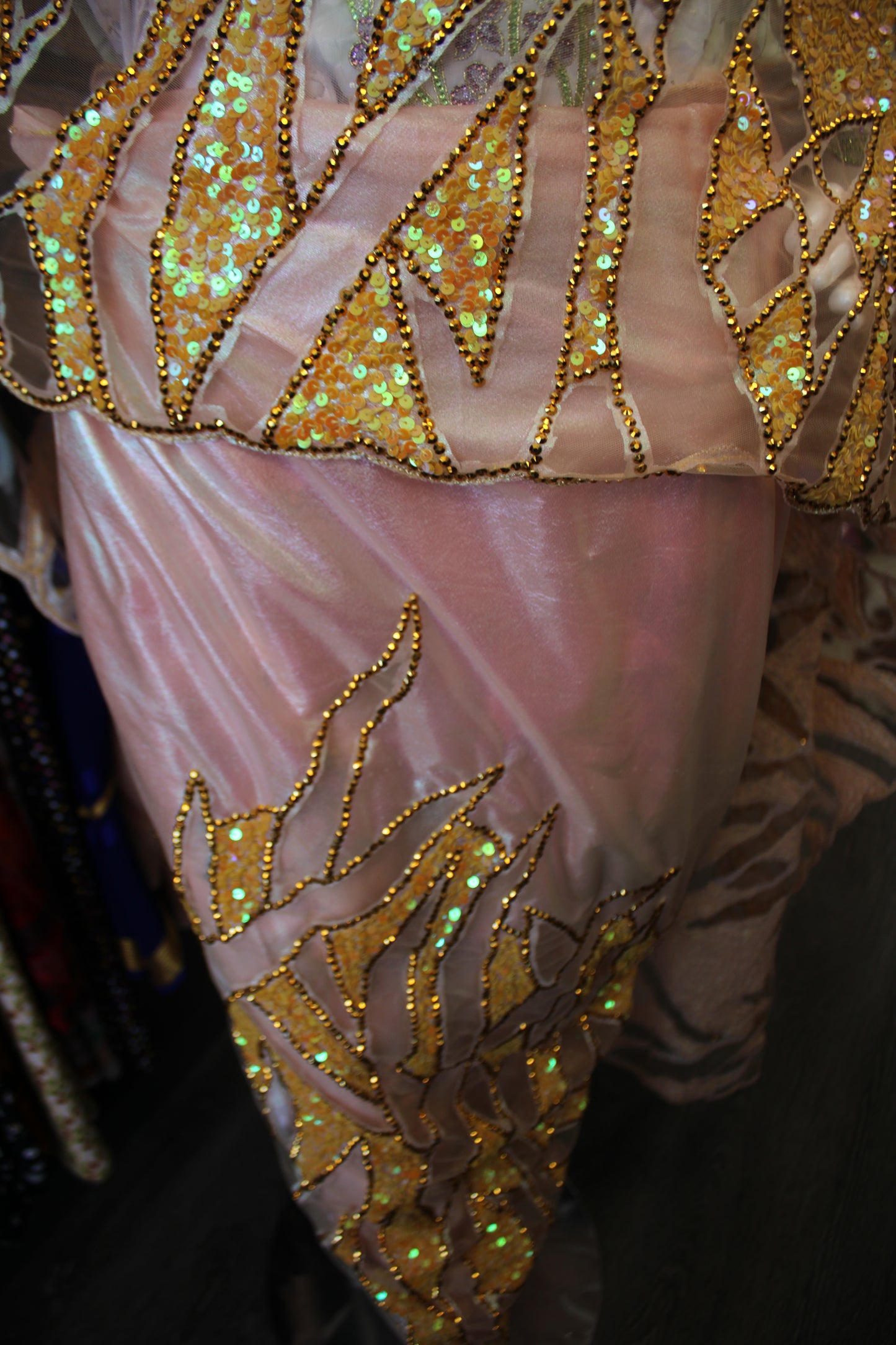 Peach And Gold Toub