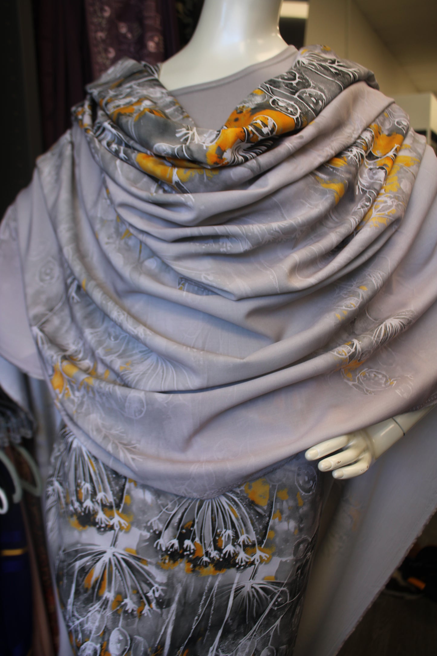Grey Hazaz Toub