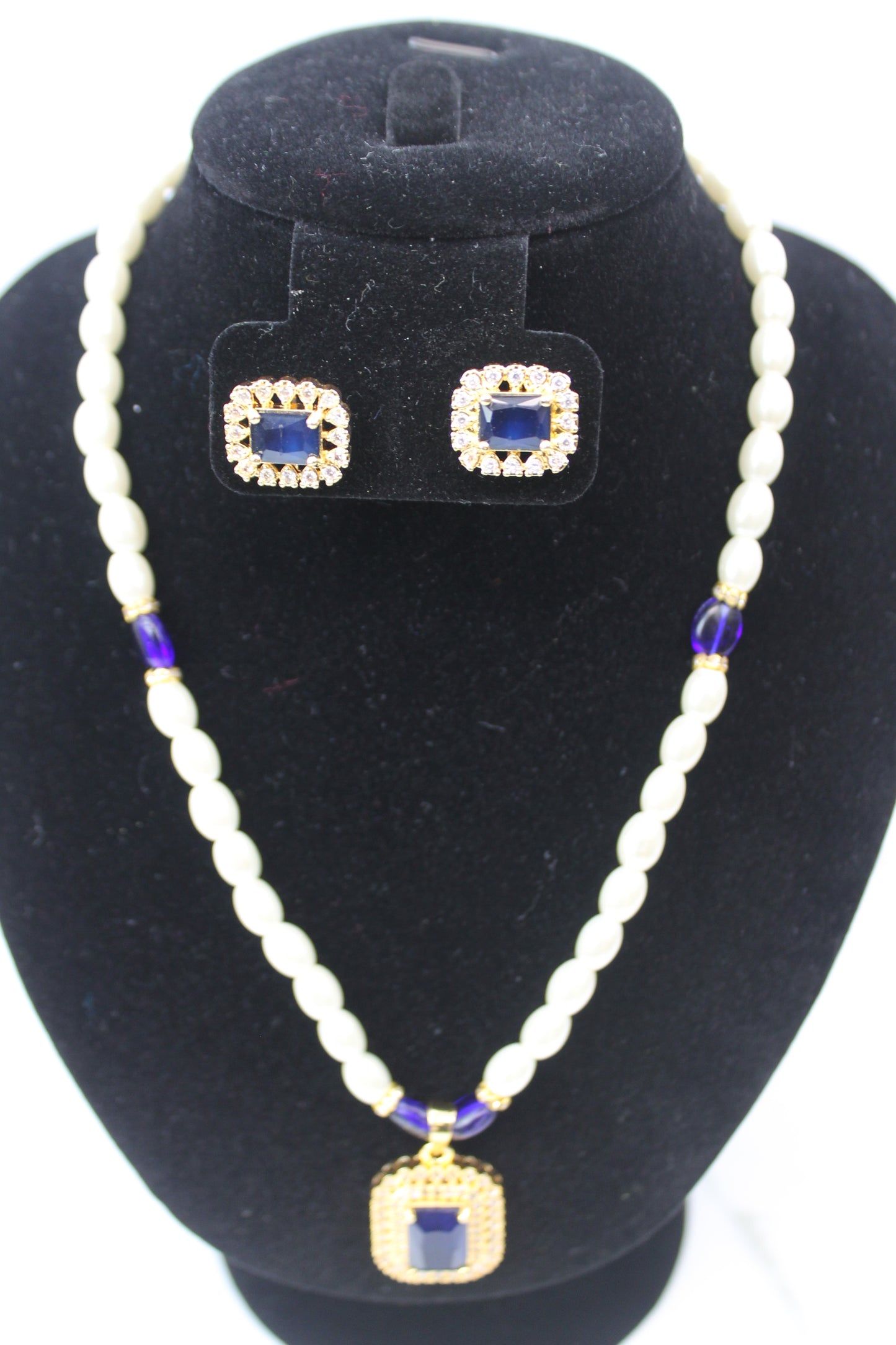 Pearl & Sapphire Necklace Set