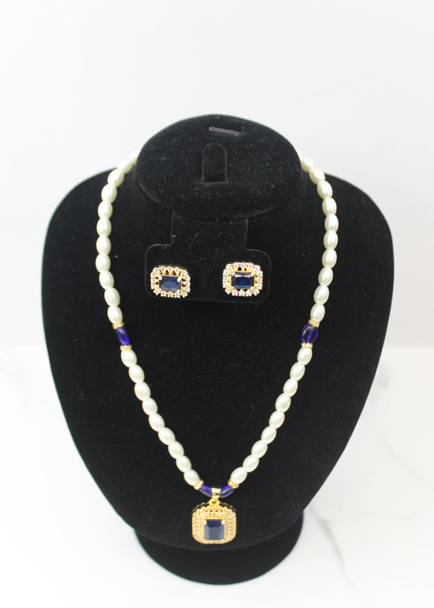 Pearl & Sapphire Necklace Set
